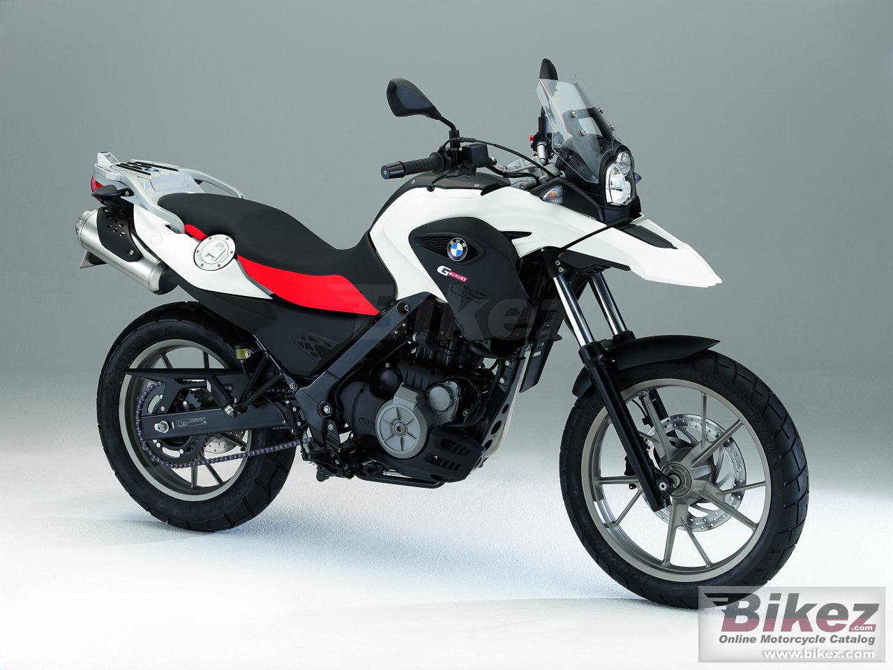 Big BMW g 650 gs picture and wallpaper from Bikez.com